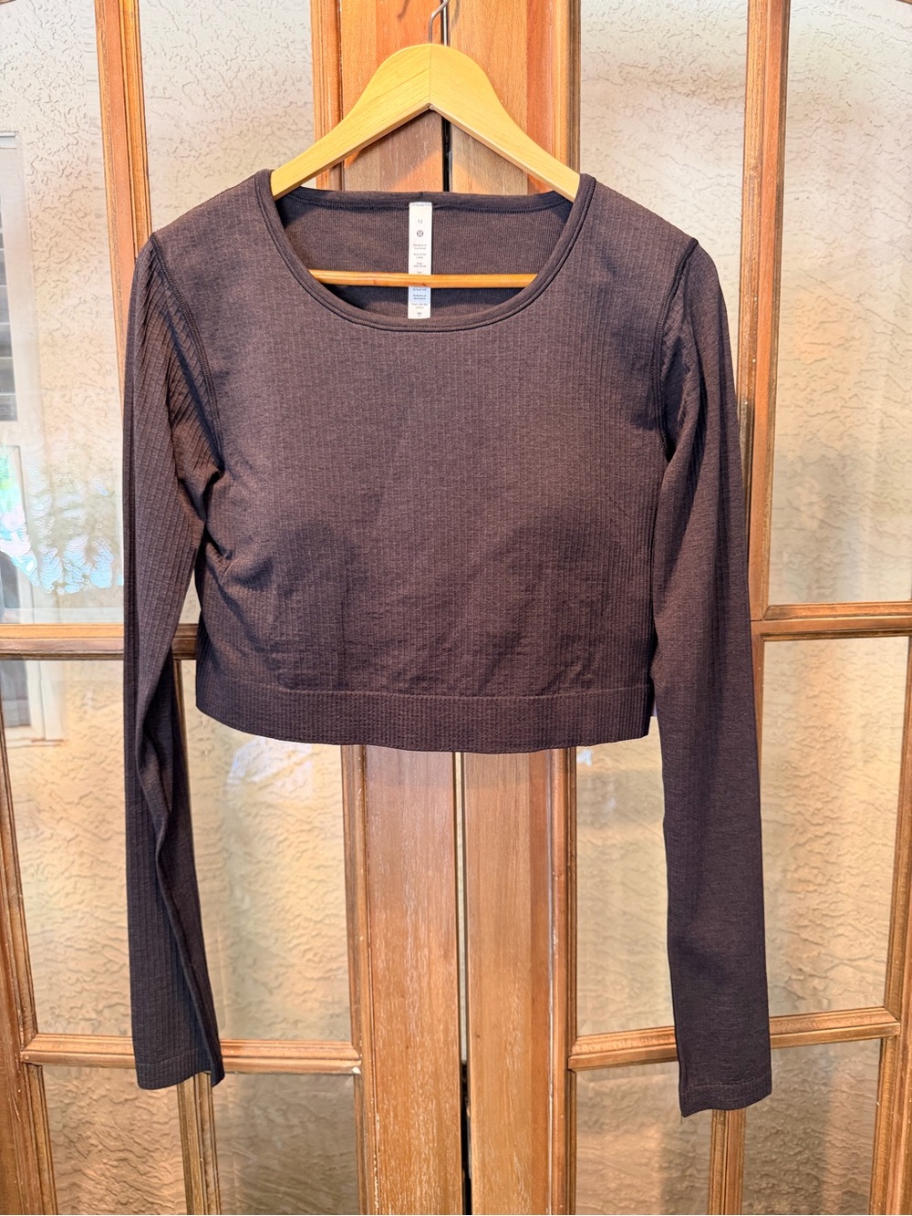 lululemon athletica Long Sleeve Cropped Ribbed Top with built in bra - Black